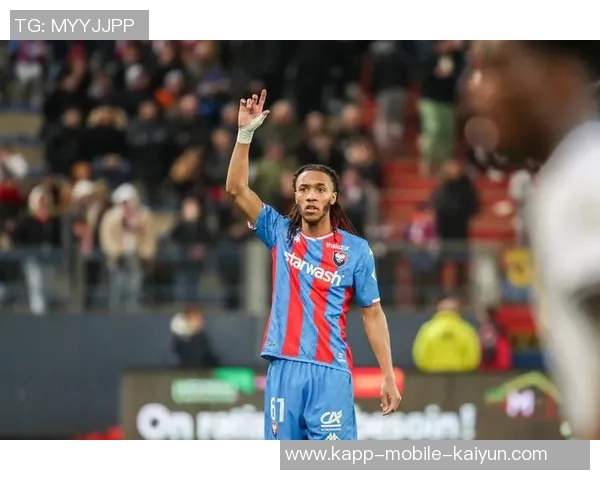 阿森纳旧将马尔基尼奥斯遭遇重伤左膝前十字韧带断裂将缺阵长时间