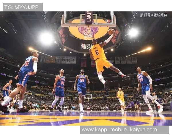 克莱首节火力全开9投5中三分球6投3中轻松斩获14分2篮板1助攻